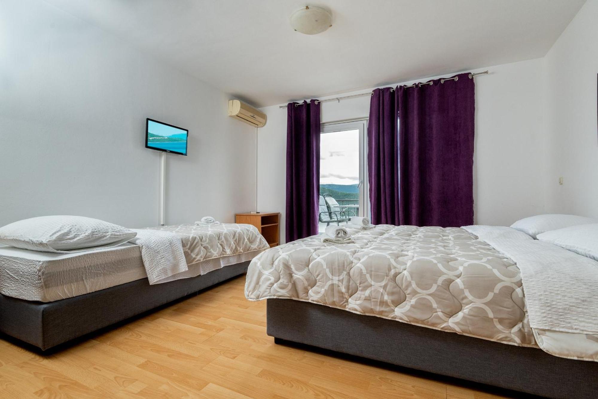 Studio & Apartments More 네움 외부 사진